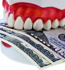 Dantų implantų kaina